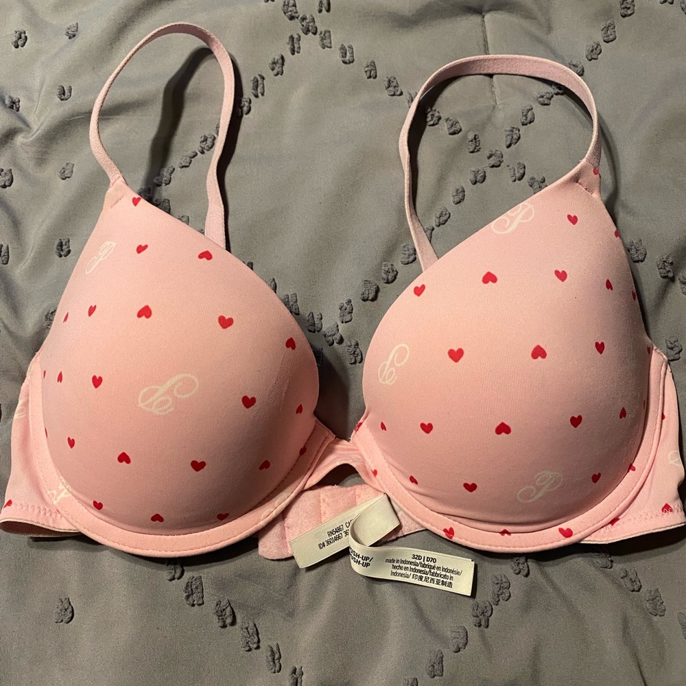 PINK Victoria's Secret Pink and Red Heart Print Bra